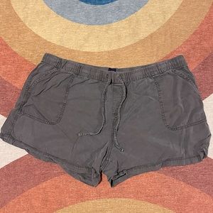 GAP shorts with pockets